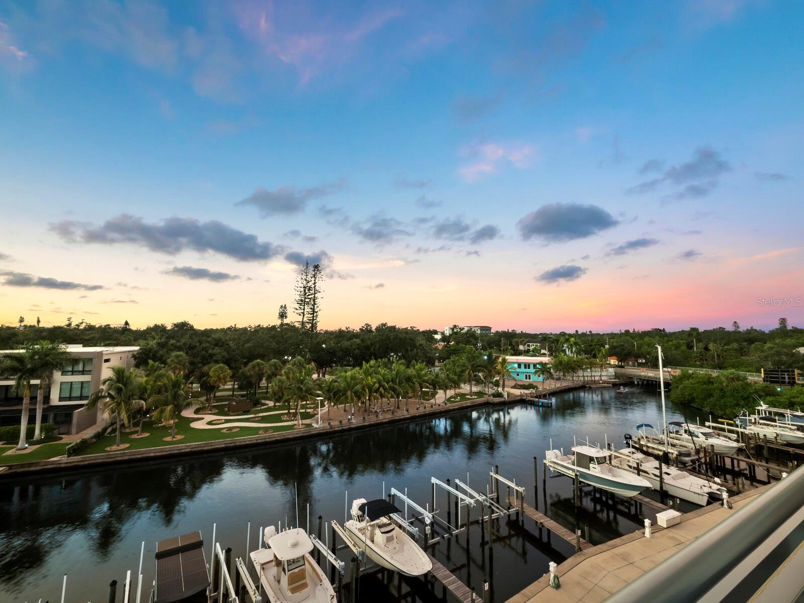 THE STRAND OF SARASOTA - Residential