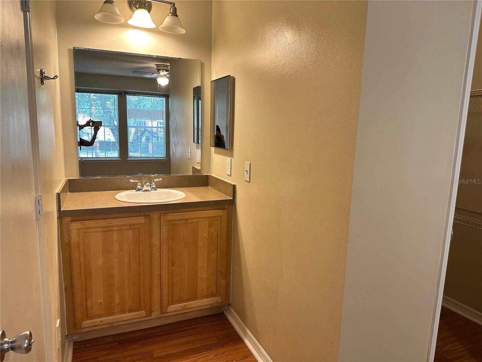 CENTRAL PARK METROWEST CONDO - Residential Lease