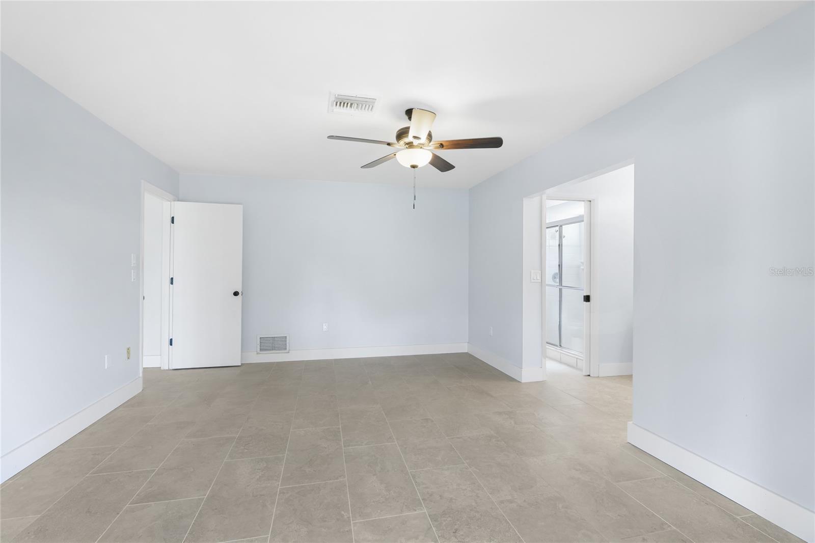 SUNRISE GOLF CLUB ESTATES - Residential