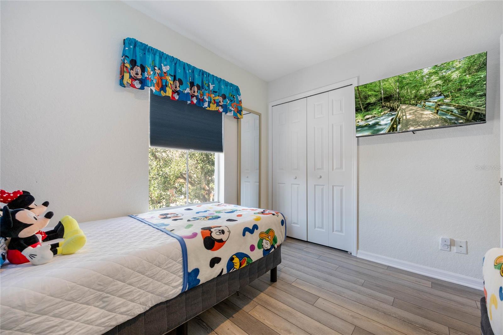 REGAL OAKS AT OLD TOWN - Residential