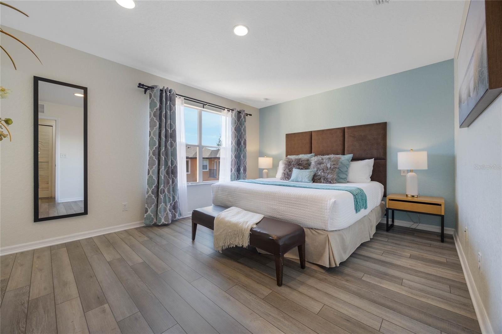 REGAL OAKS AT OLD TOWN - Residential