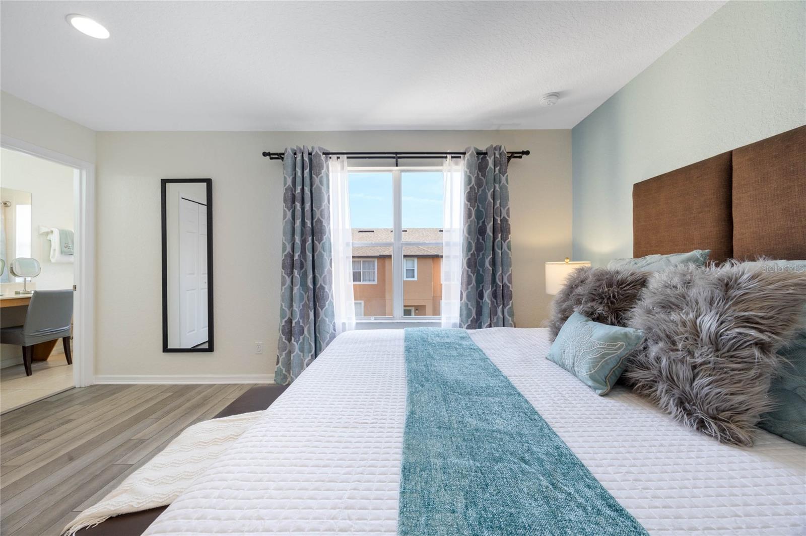 REGAL OAKS AT OLD TOWN - Residential
