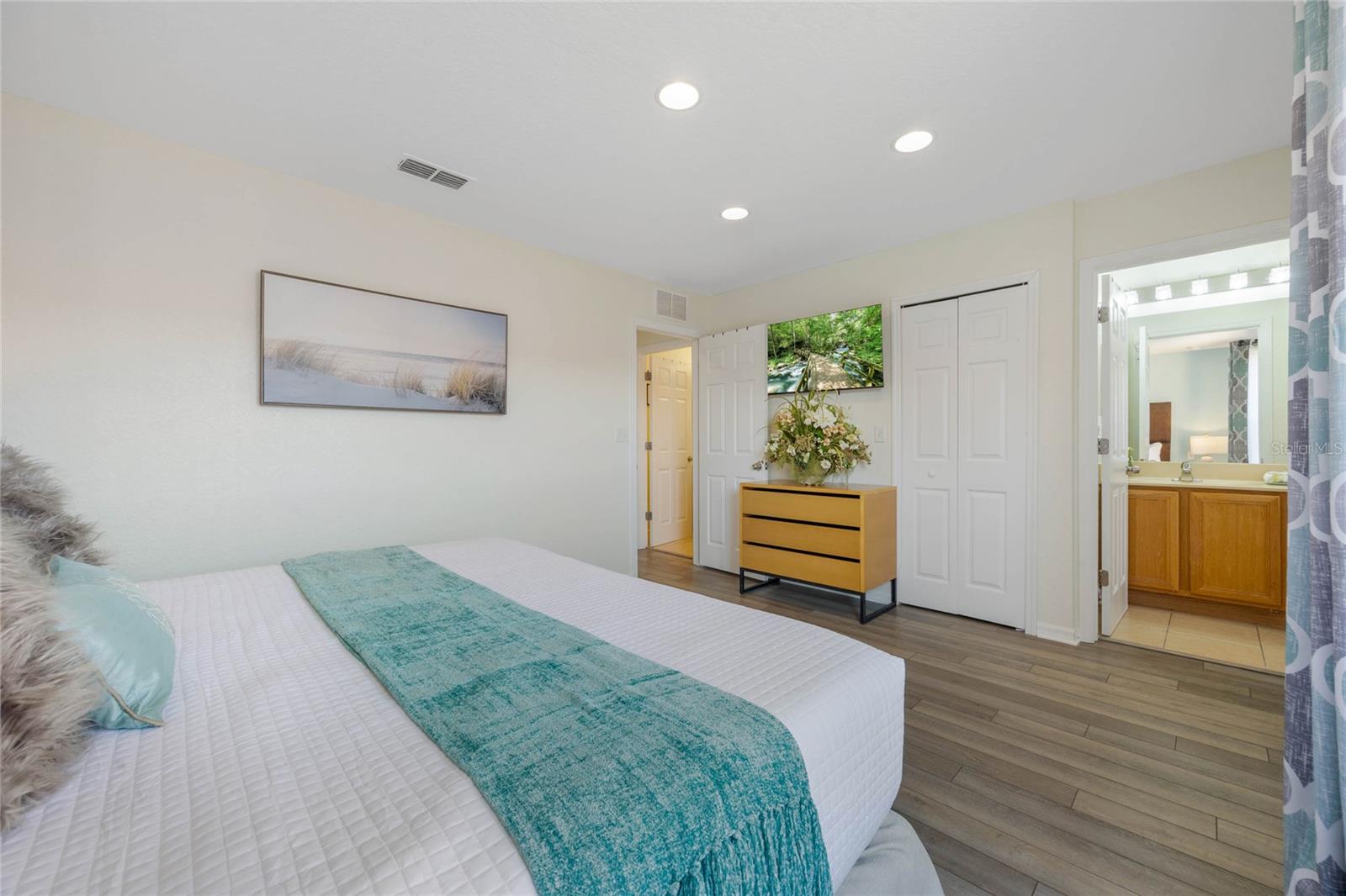 REGAL OAKS AT OLD TOWN - Residential