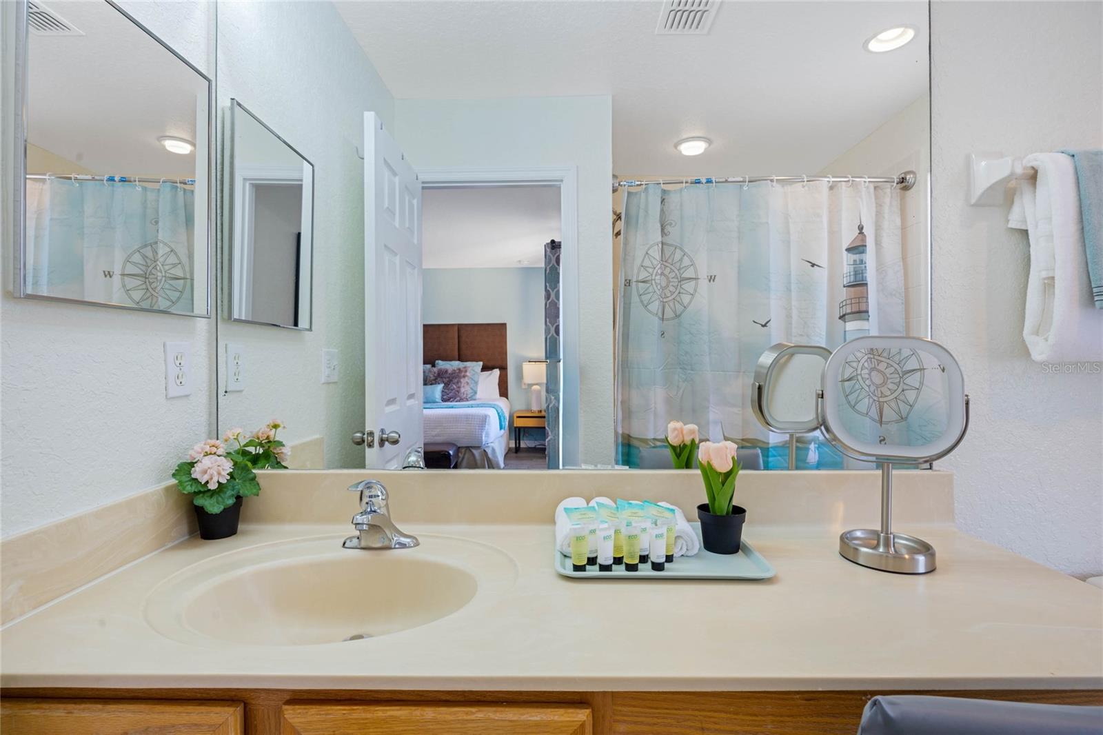 REGAL OAKS AT OLD TOWN - Residential