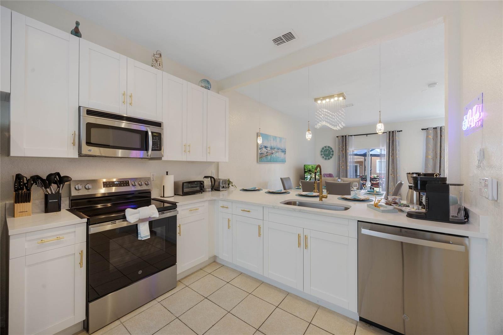 REGAL OAKS AT OLD TOWN - Residential