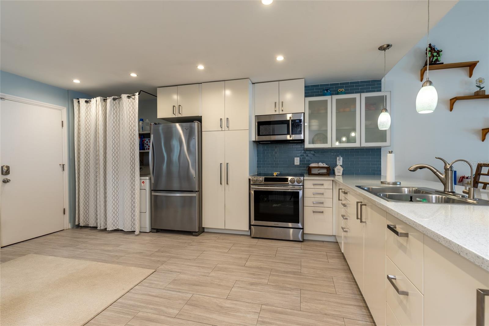 BAYSIDE MEADOWS SEC - Residential