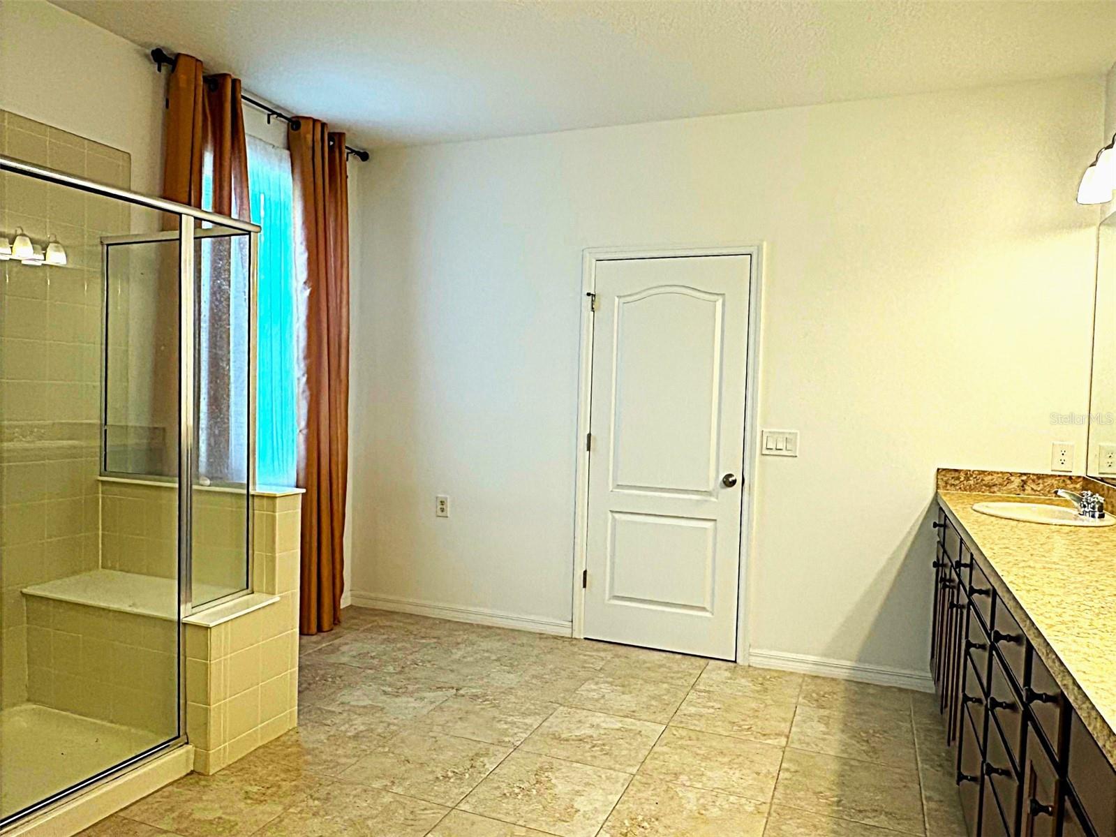 OCOEE LNDGS - Residential