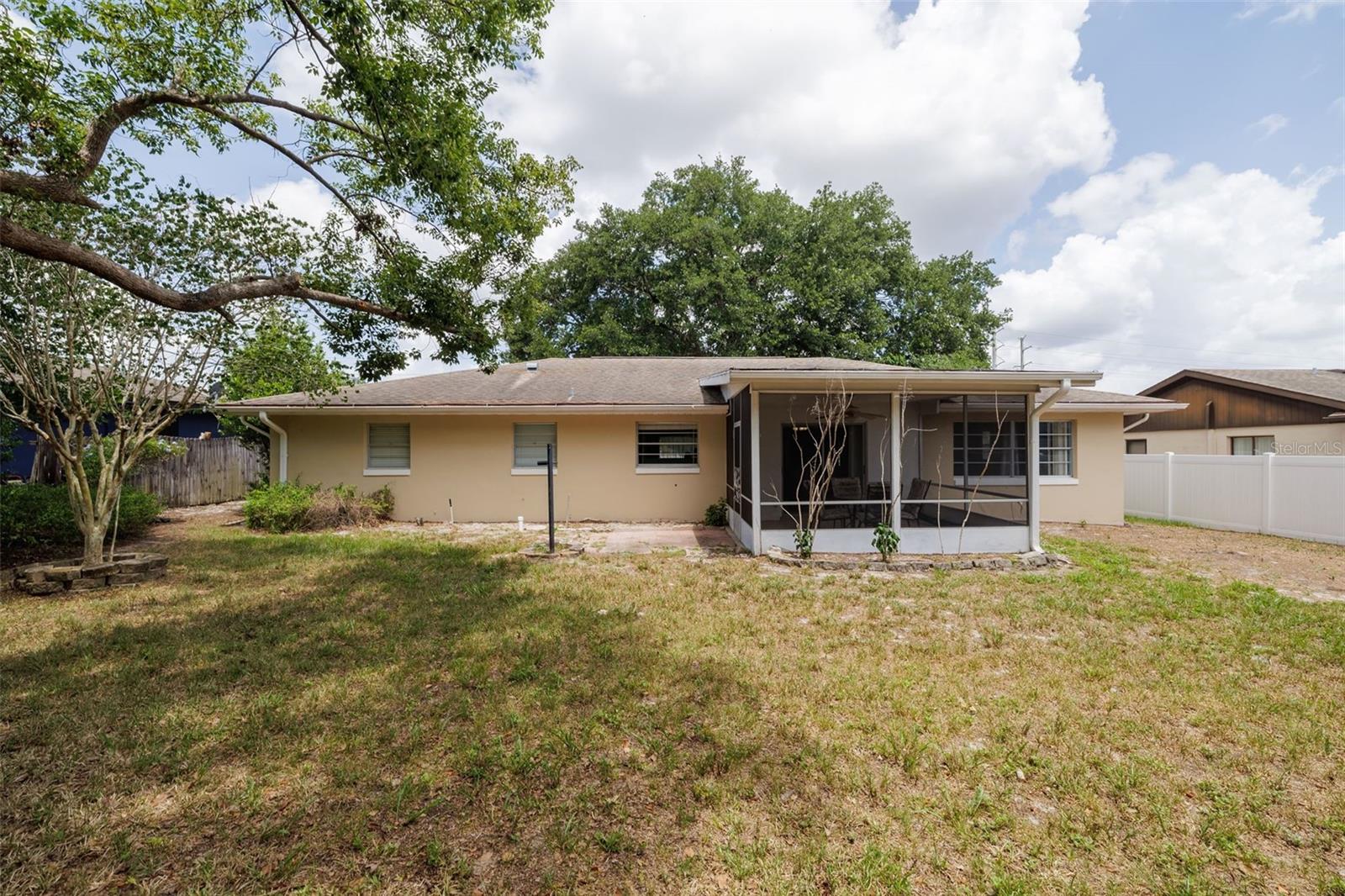 DELTONA LAKES UNIT 09 - Residential
