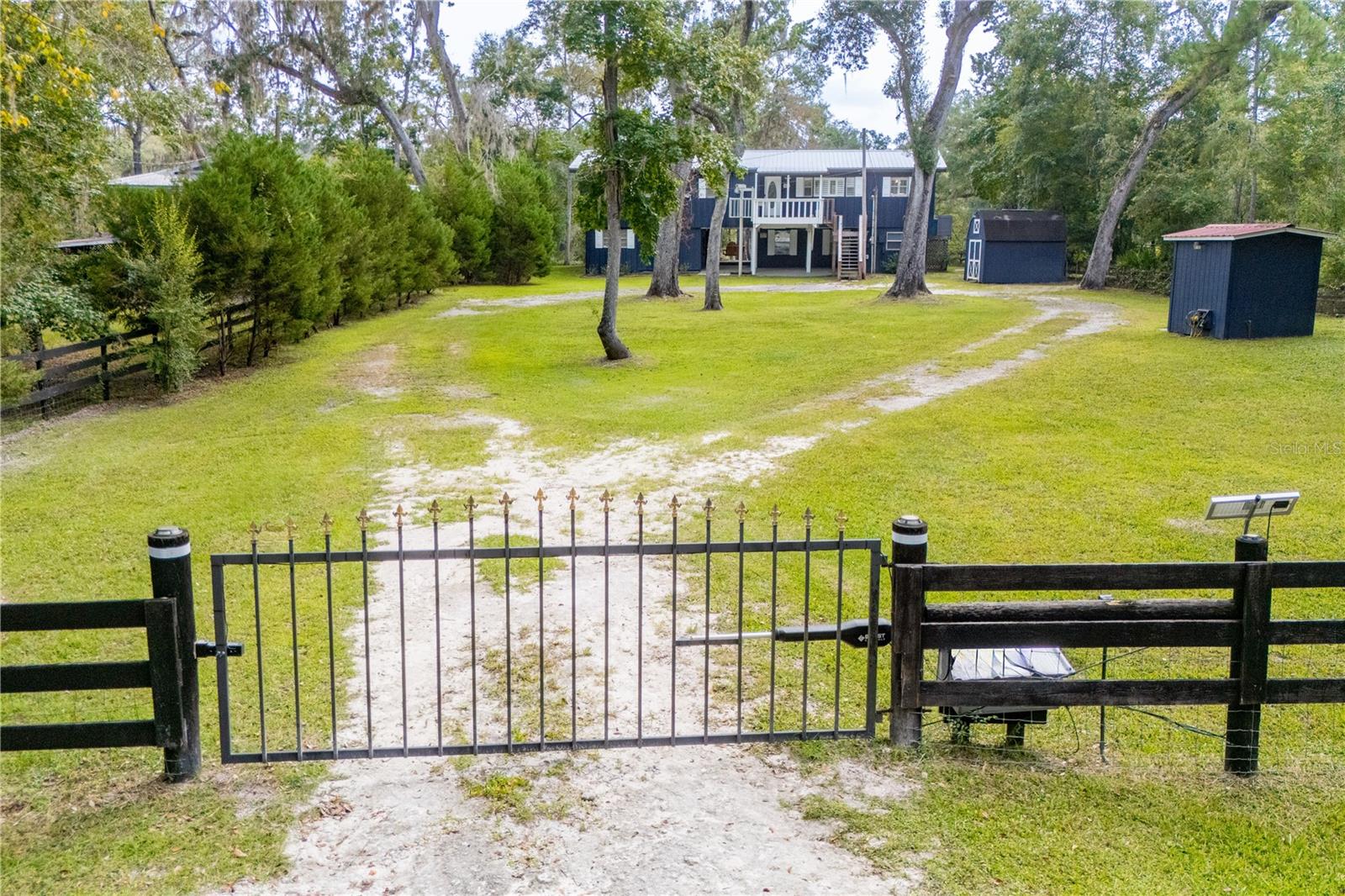 THE BLUFFS OF SUWANNEE - Residential