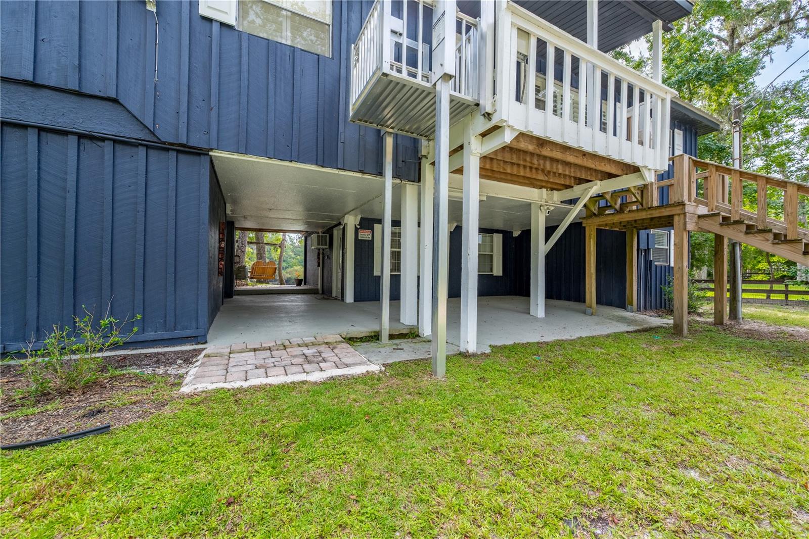 THE BLUFFS OF SUWANNEE - Residential