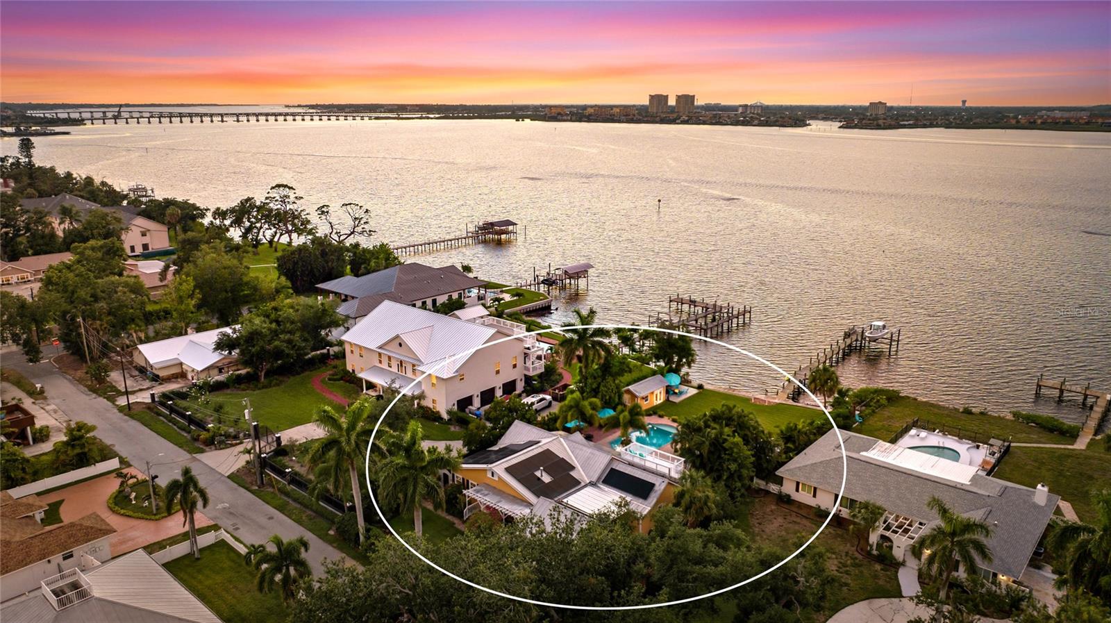 DAVIS RESUB OF RIVER FRONT PROP - Residential
