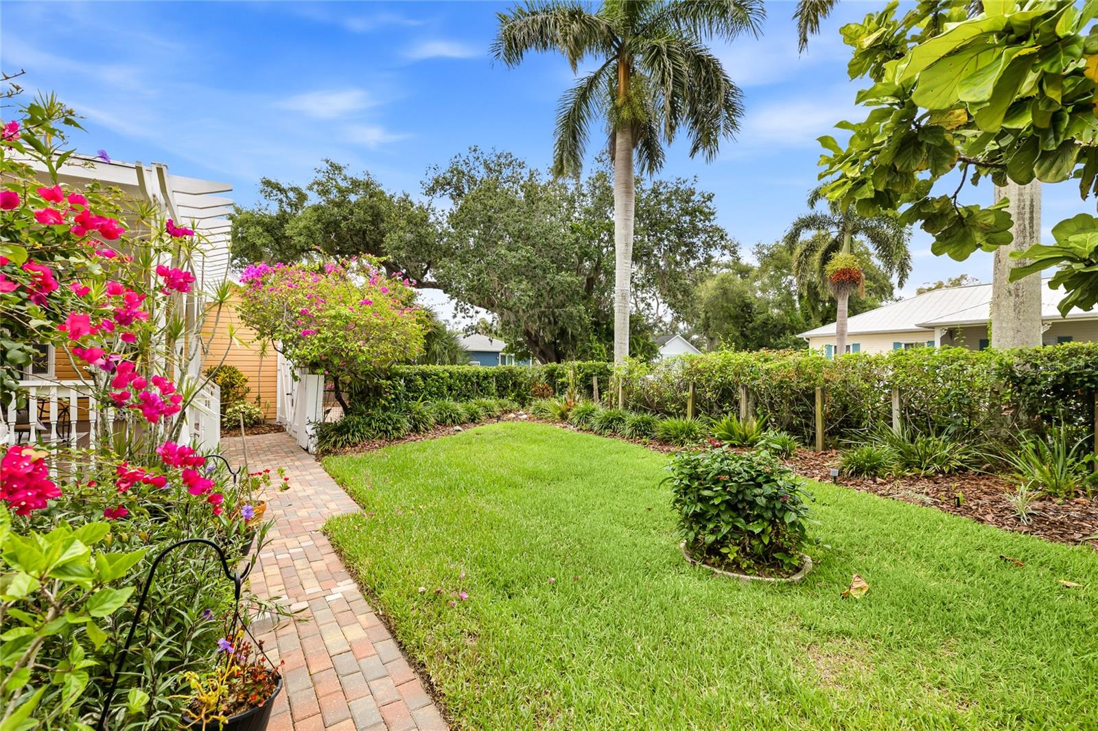 DAVIS RESUB OF RIVER FRONT PROP - Residential