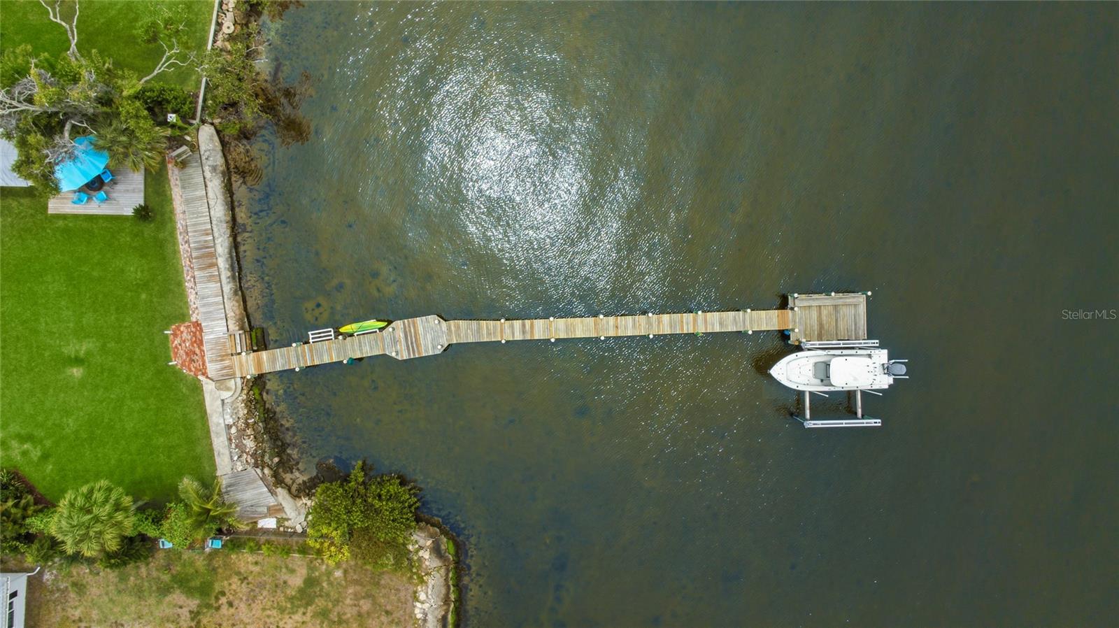 DAVIS RESUB OF RIVER FRONT PROP - Residential