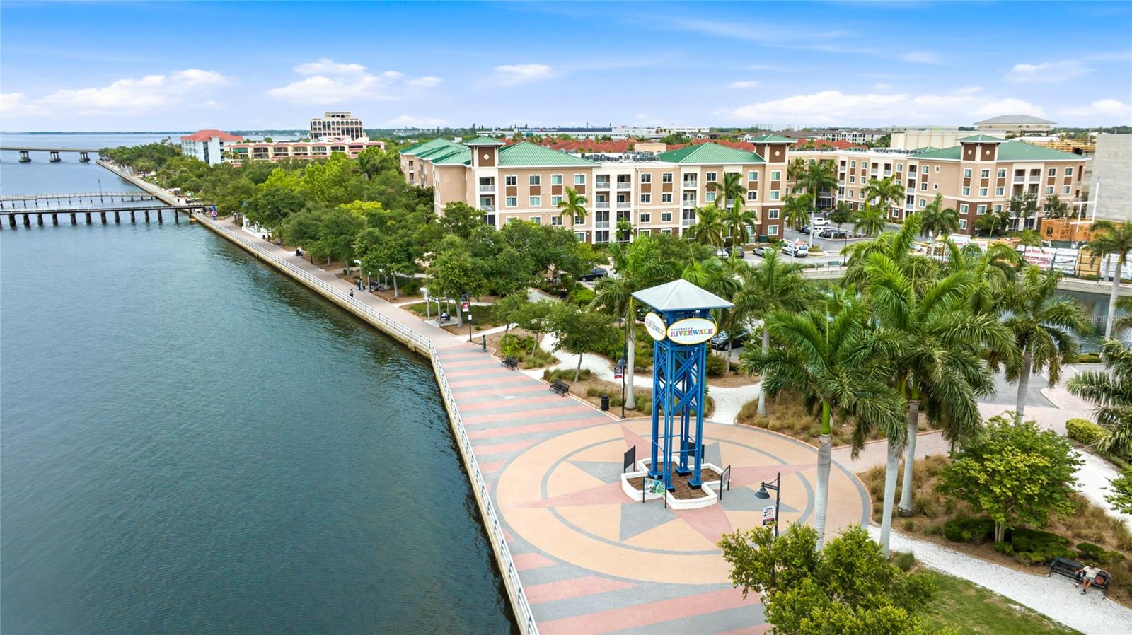 DAVIS RESUB OF RIVER FRONT PROP - Residential