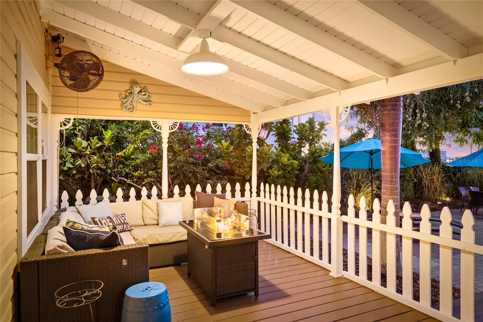 DAVIS RESUB OF RIVER FRONT PROP - Residential