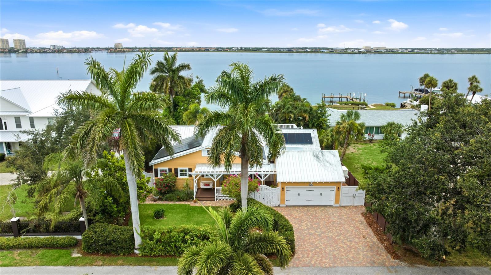 DAVIS RESUB OF RIVER FRONT PROP - Residential