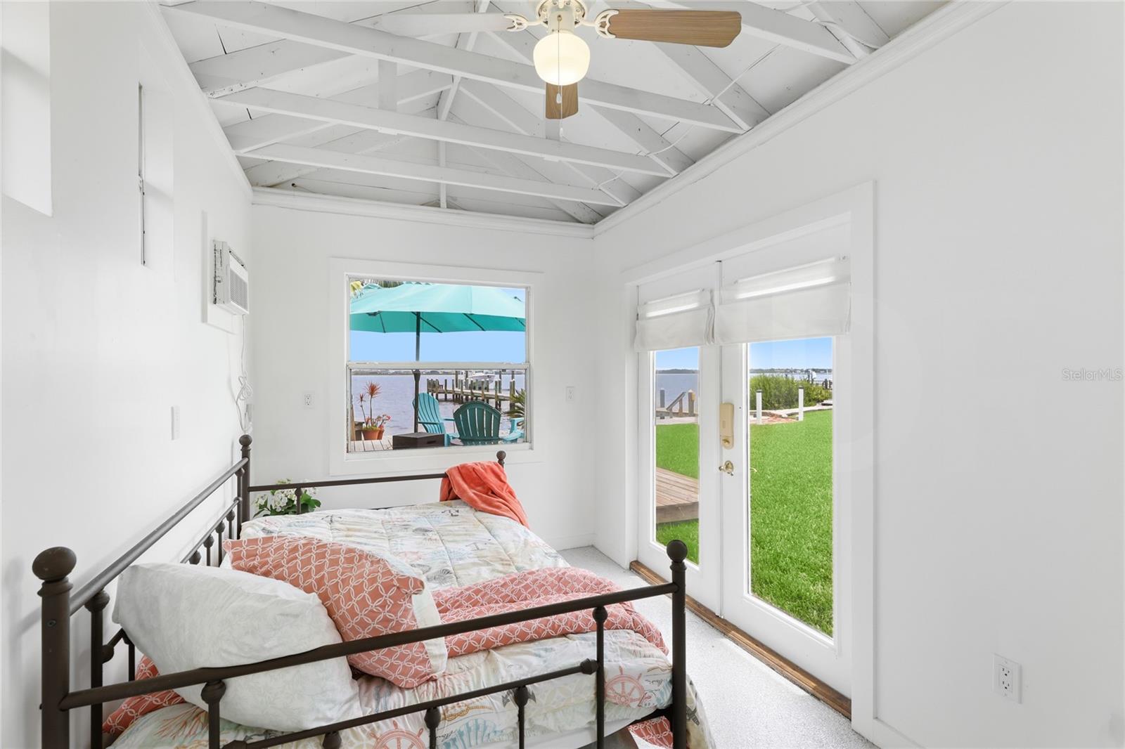 DAVIS RESUB OF RIVER FRONT PROP - Residential
