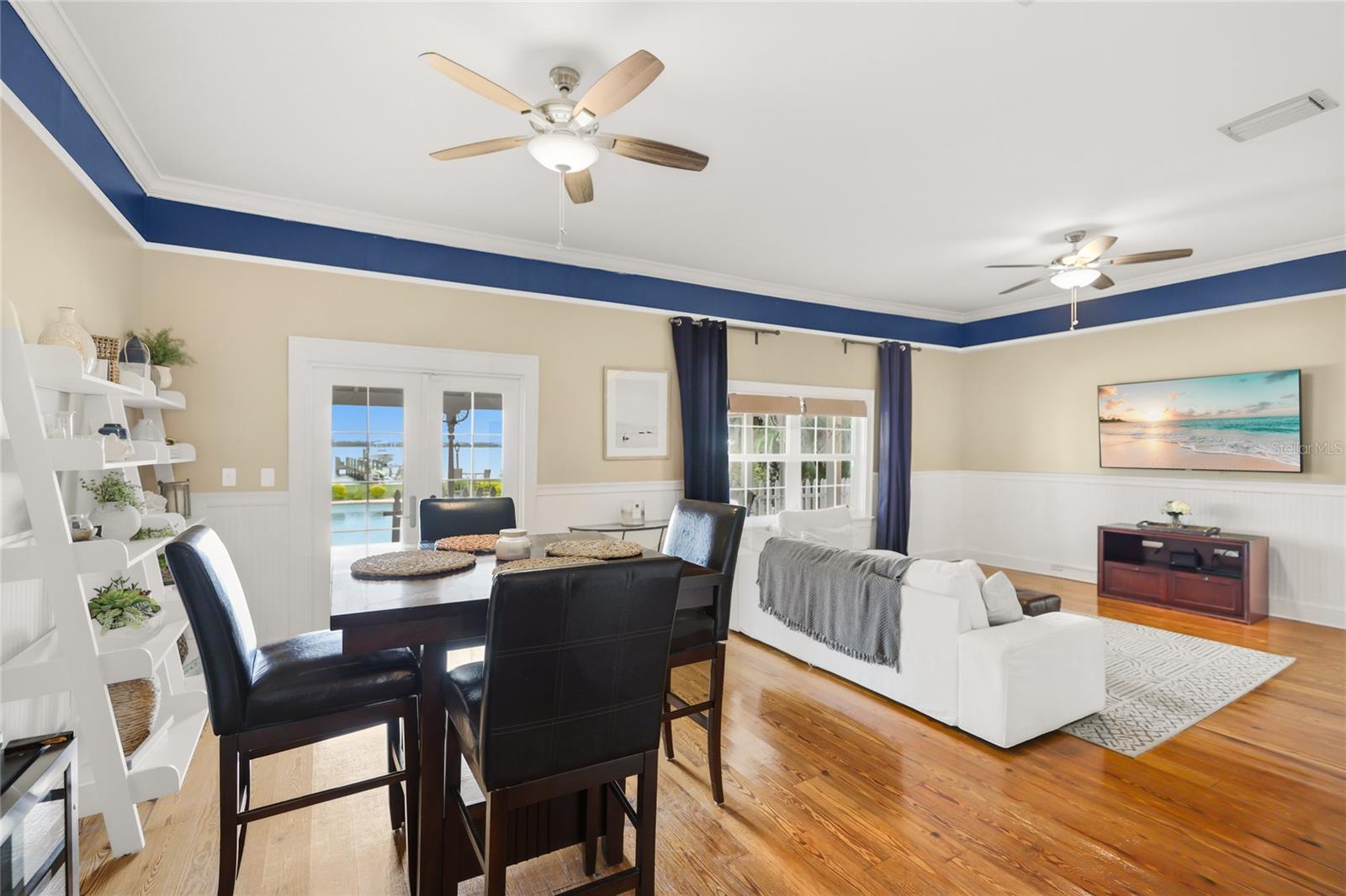 DAVIS RESUB OF RIVER FRONT PROP - Residential