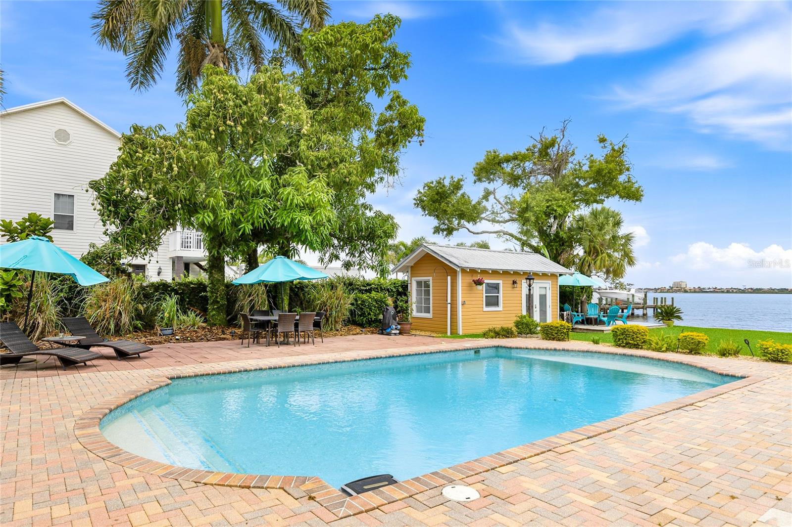 DAVIS RESUB OF RIVER FRONT PROP - Residential