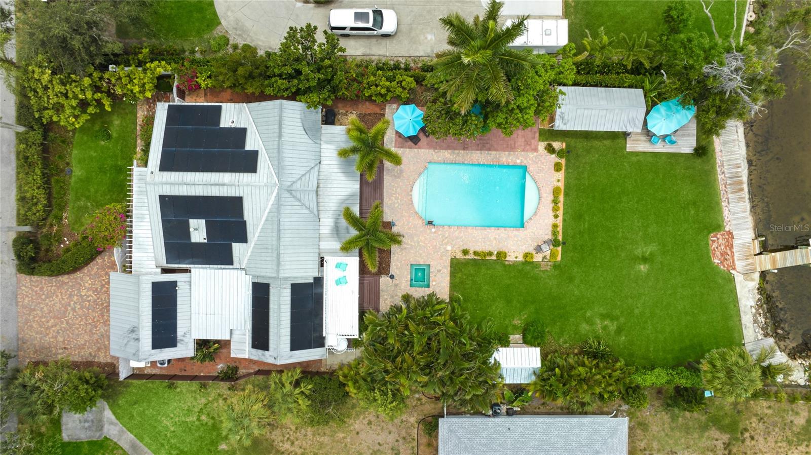 DAVIS RESUB OF RIVER FRONT PROP - Residential