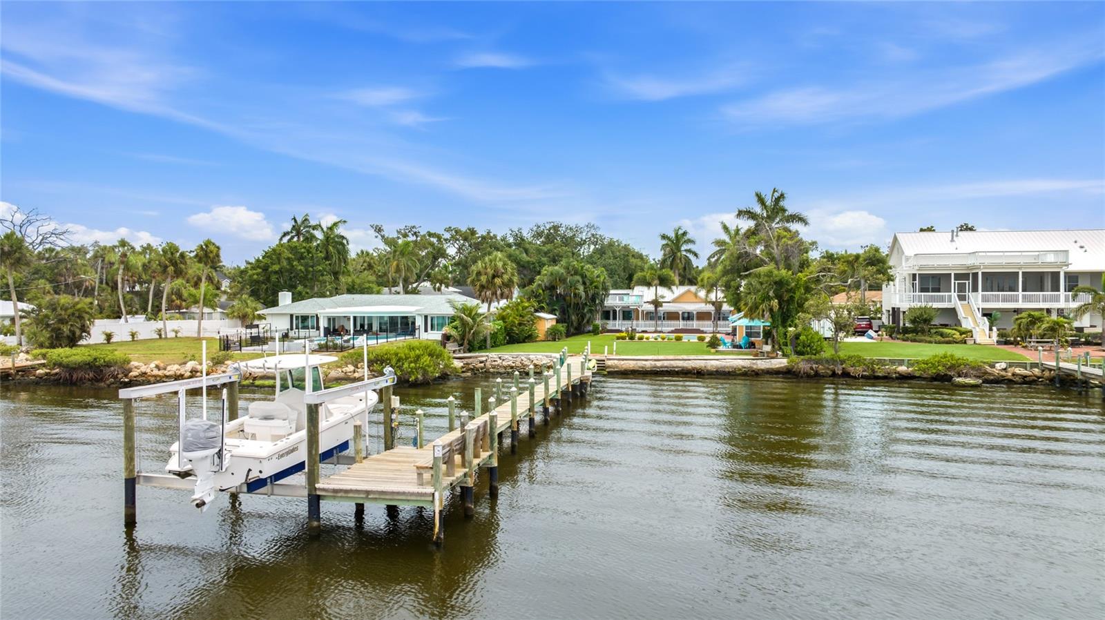 DAVIS RESUB OF RIVER FRONT PROP - Residential