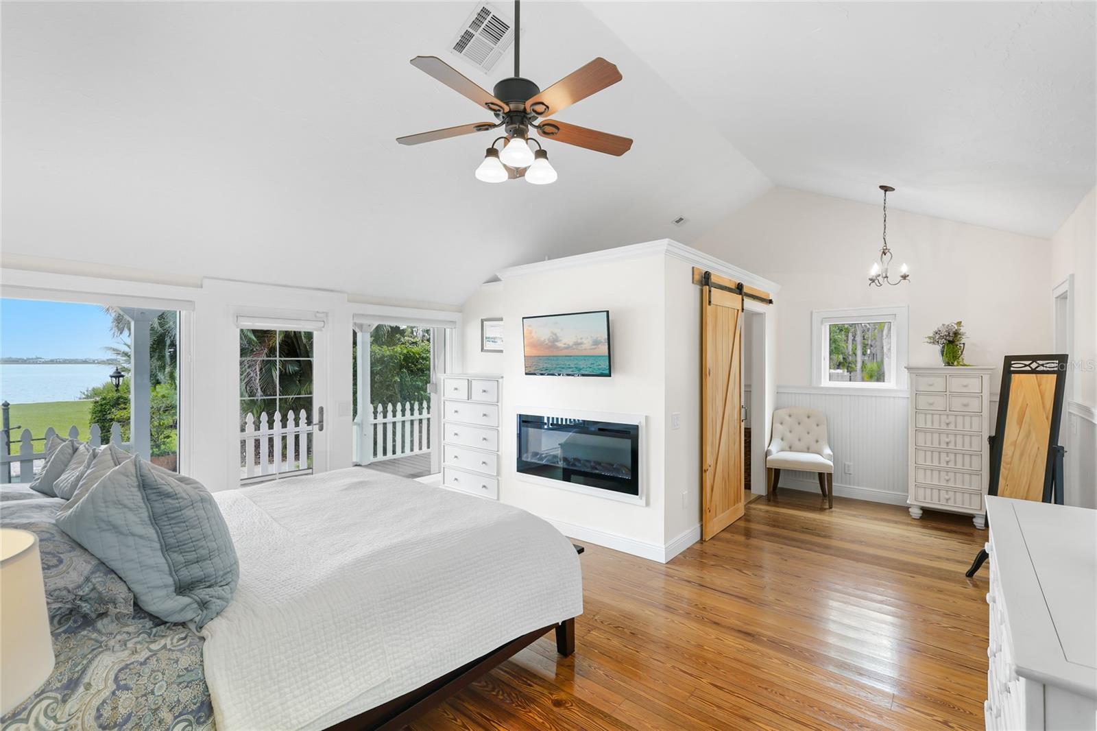 DAVIS RESUB OF RIVER FRONT PROP - Residential
