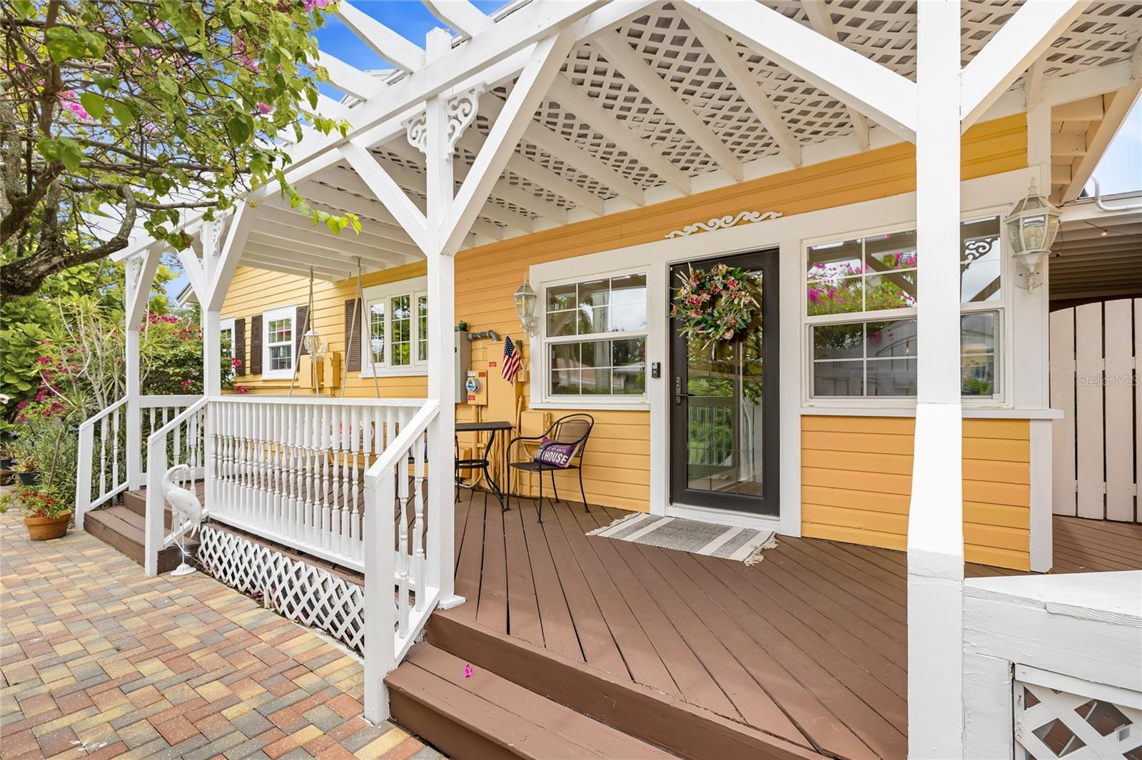 DAVIS RESUB OF RIVER FRONT PROP - Residential