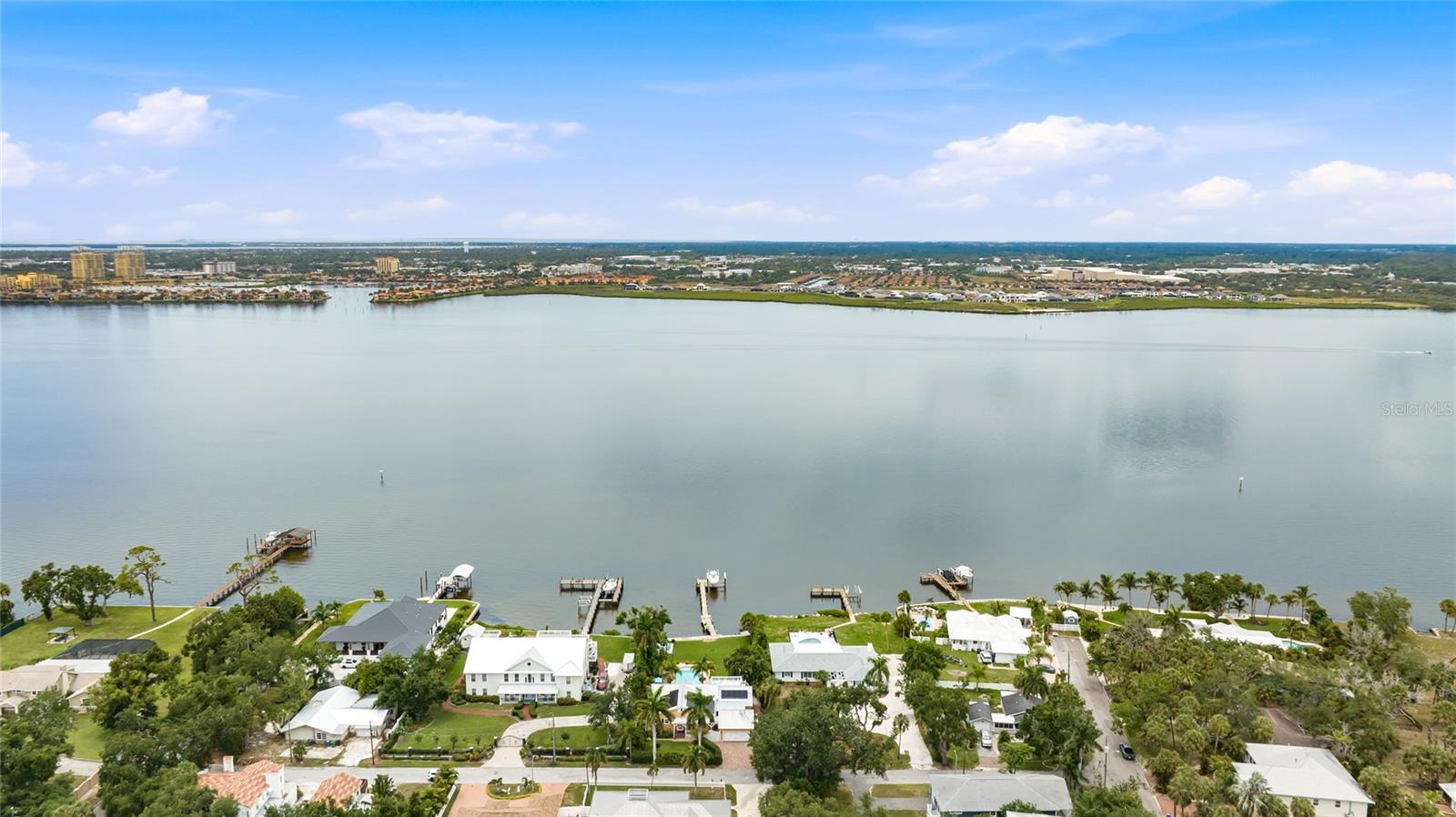DAVIS RESUB OF RIVER FRONT PROP - Residential