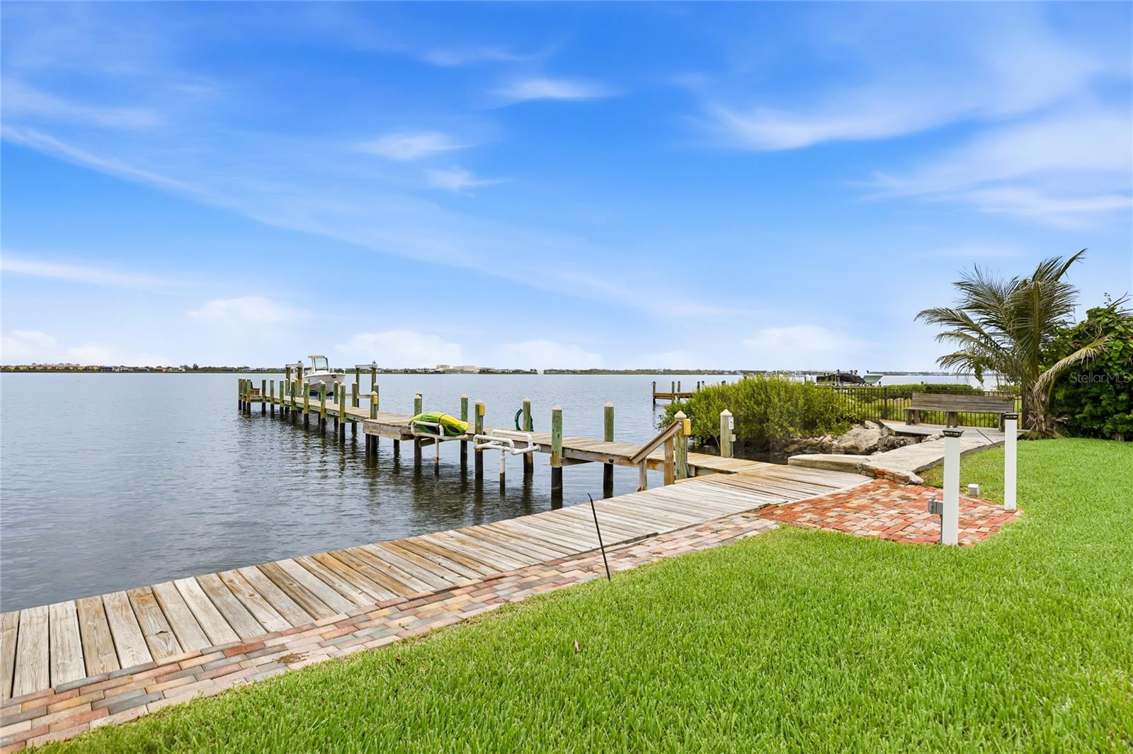 DAVIS RESUB OF RIVER FRONT PROP - Residential