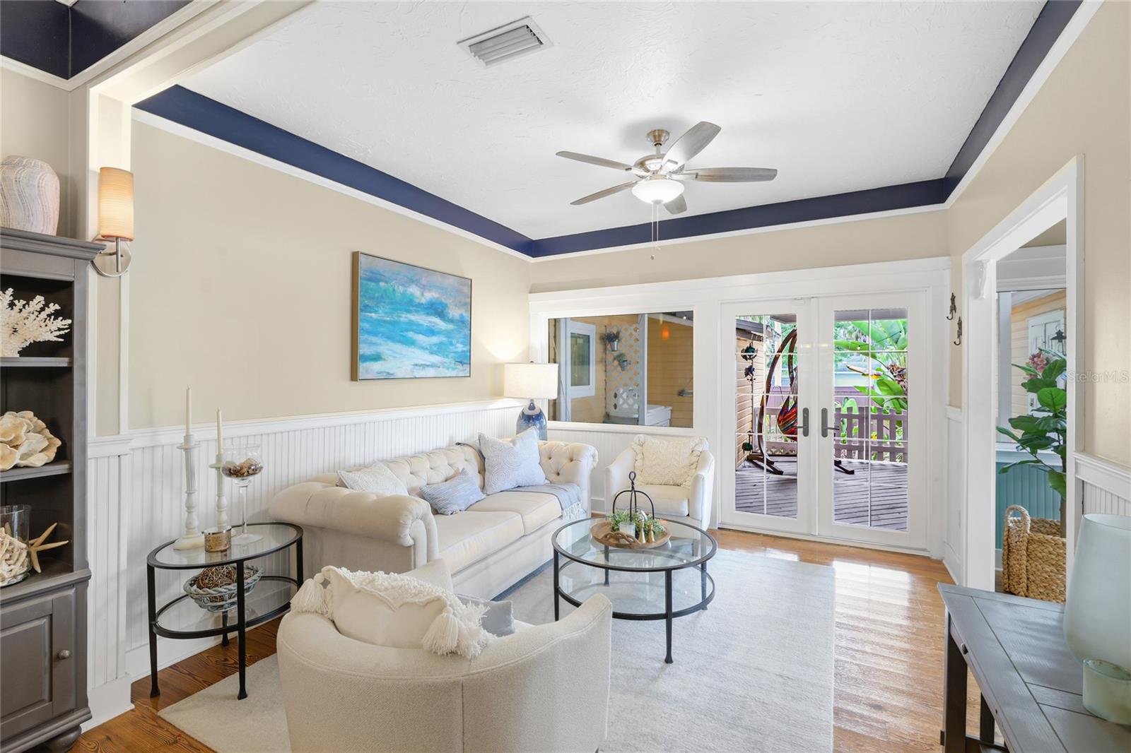DAVIS RESUB OF RIVER FRONT PROP - Residential