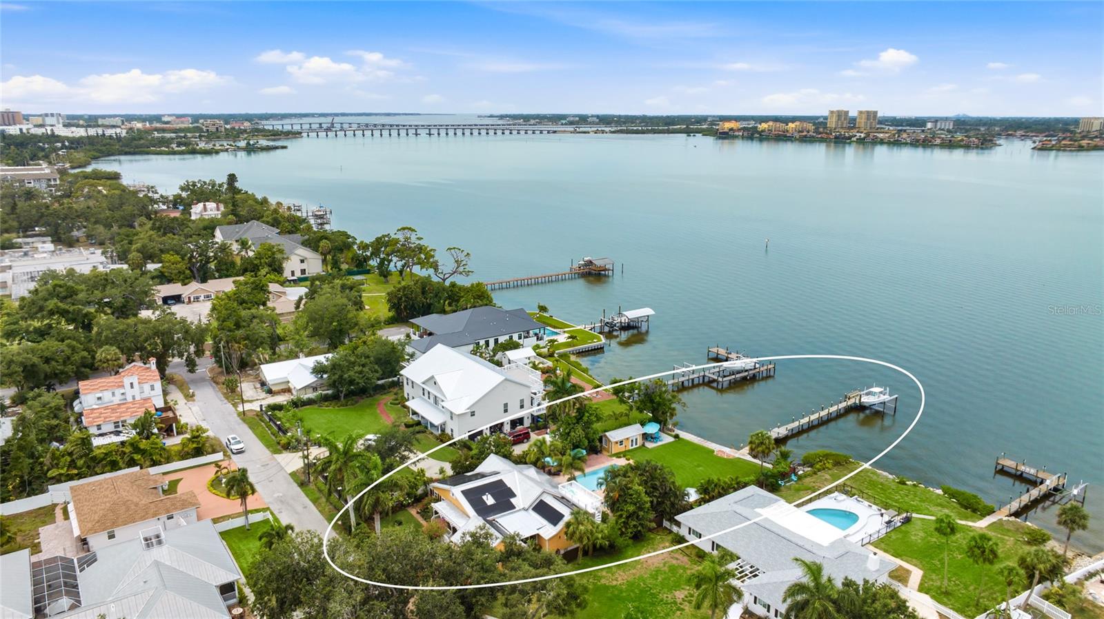 DAVIS RESUB OF RIVER FRONT PROP - Residential