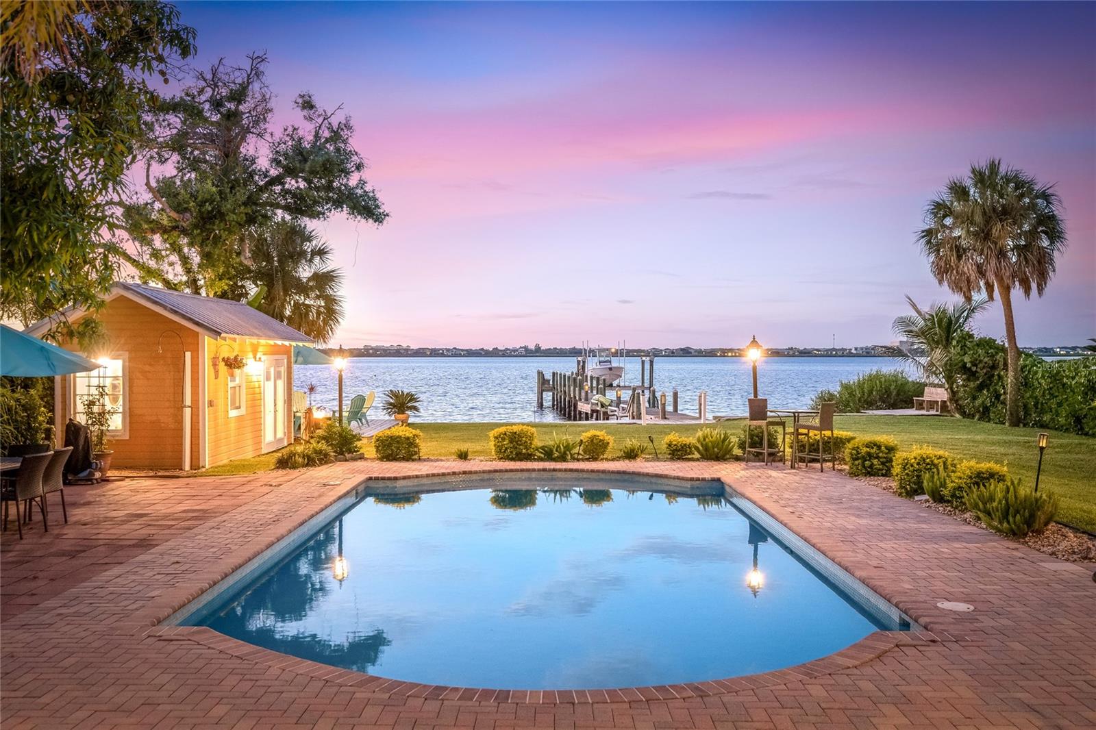 DAVIS RESUB OF RIVER FRONT PROP - Residential