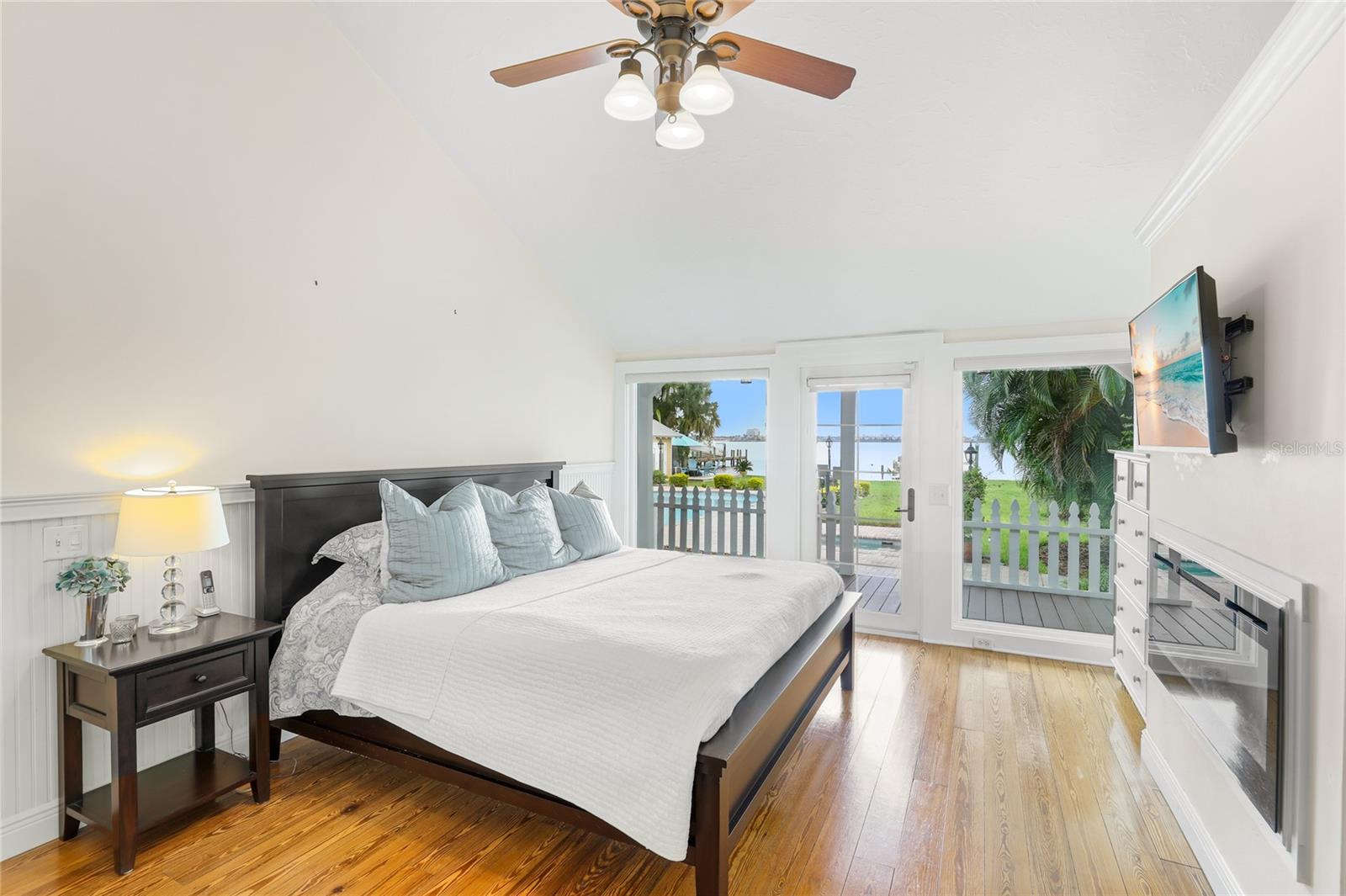 DAVIS RESUB OF RIVER FRONT PROP - Residential