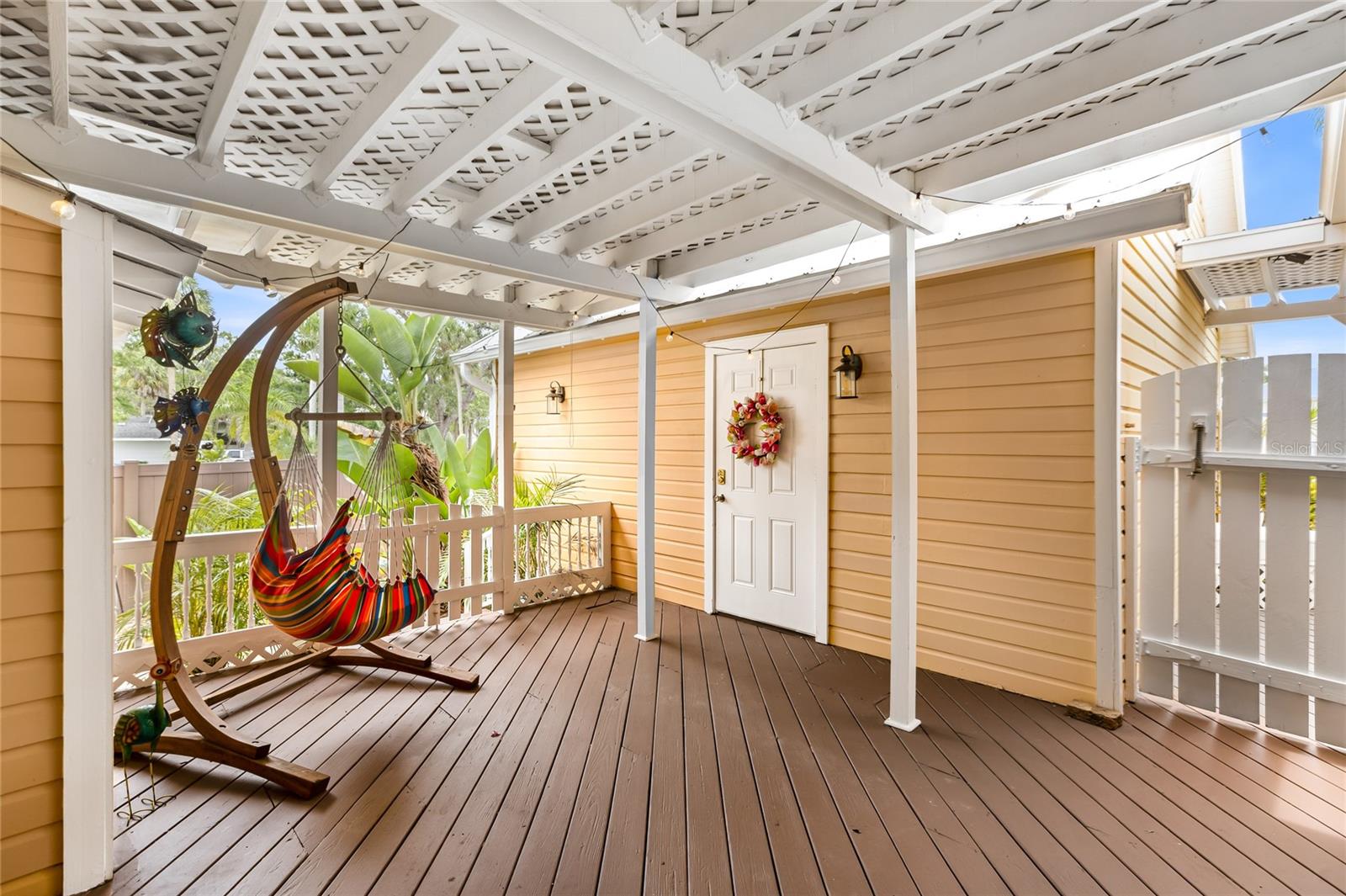 DAVIS RESUB OF RIVER FRONT PROP - Residential