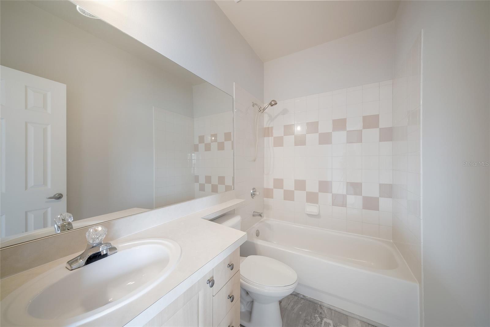 CAROLINA LANDINGS - Residential