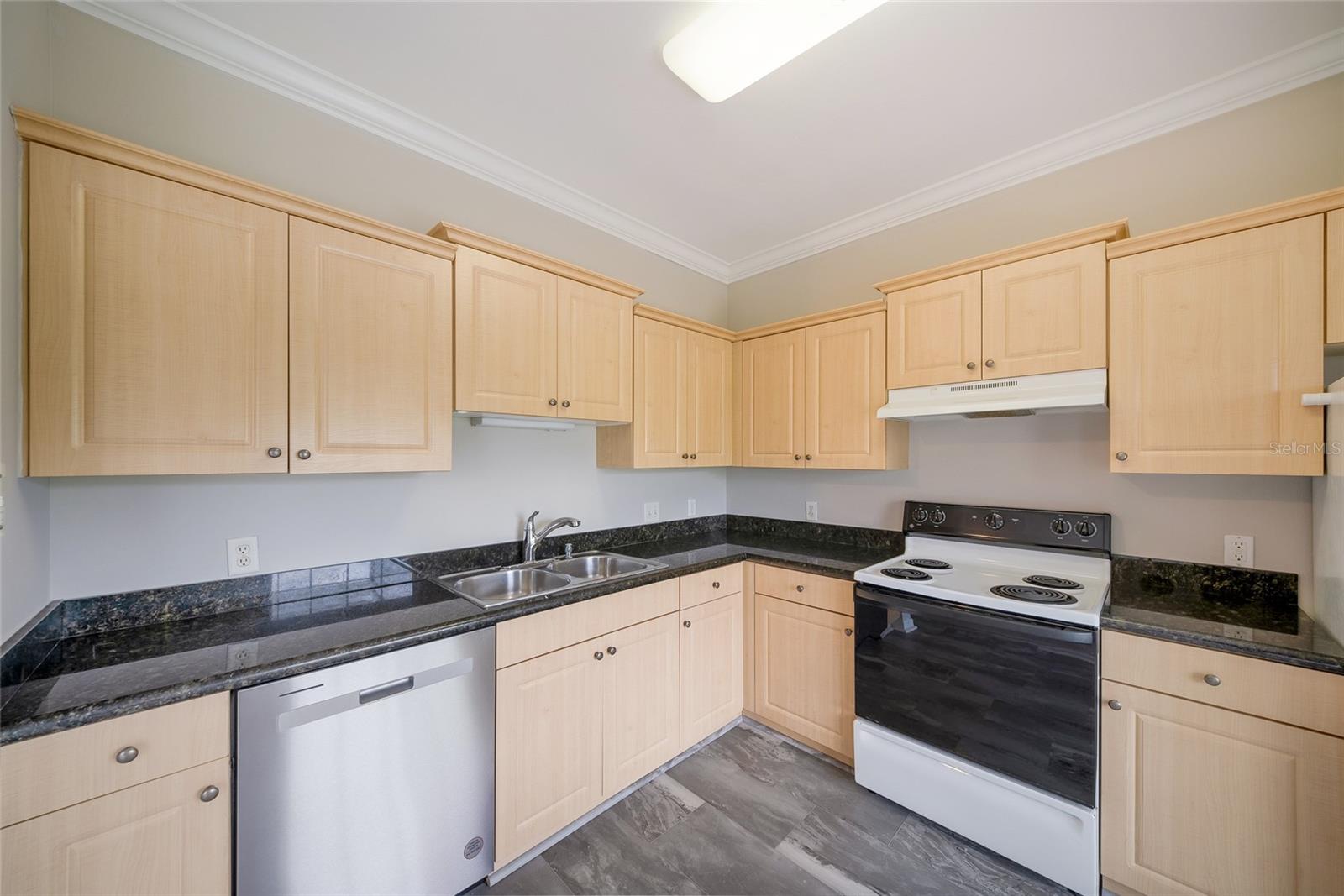 CAROLINA LANDINGS - Residential