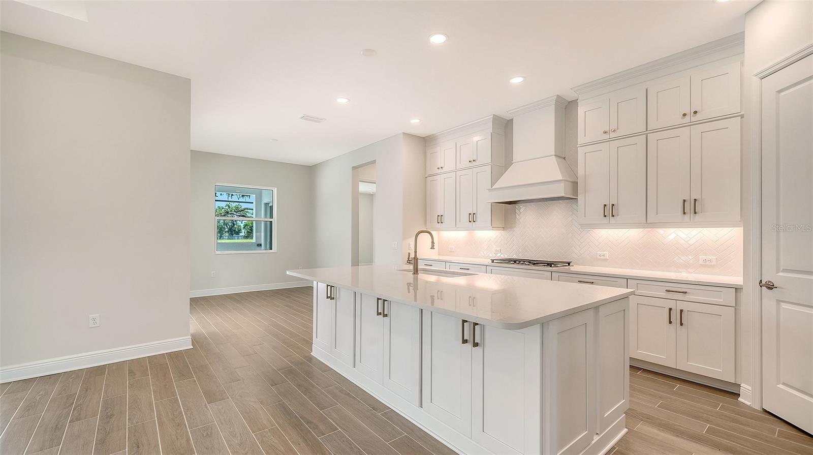 CANOE CREEK IV - Residential