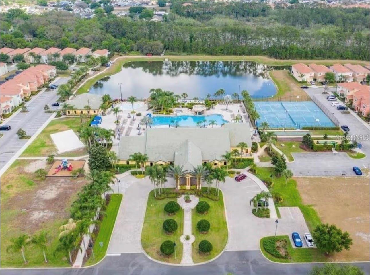 PARADISE PALMS RESIDENCE PH 4 - Residential