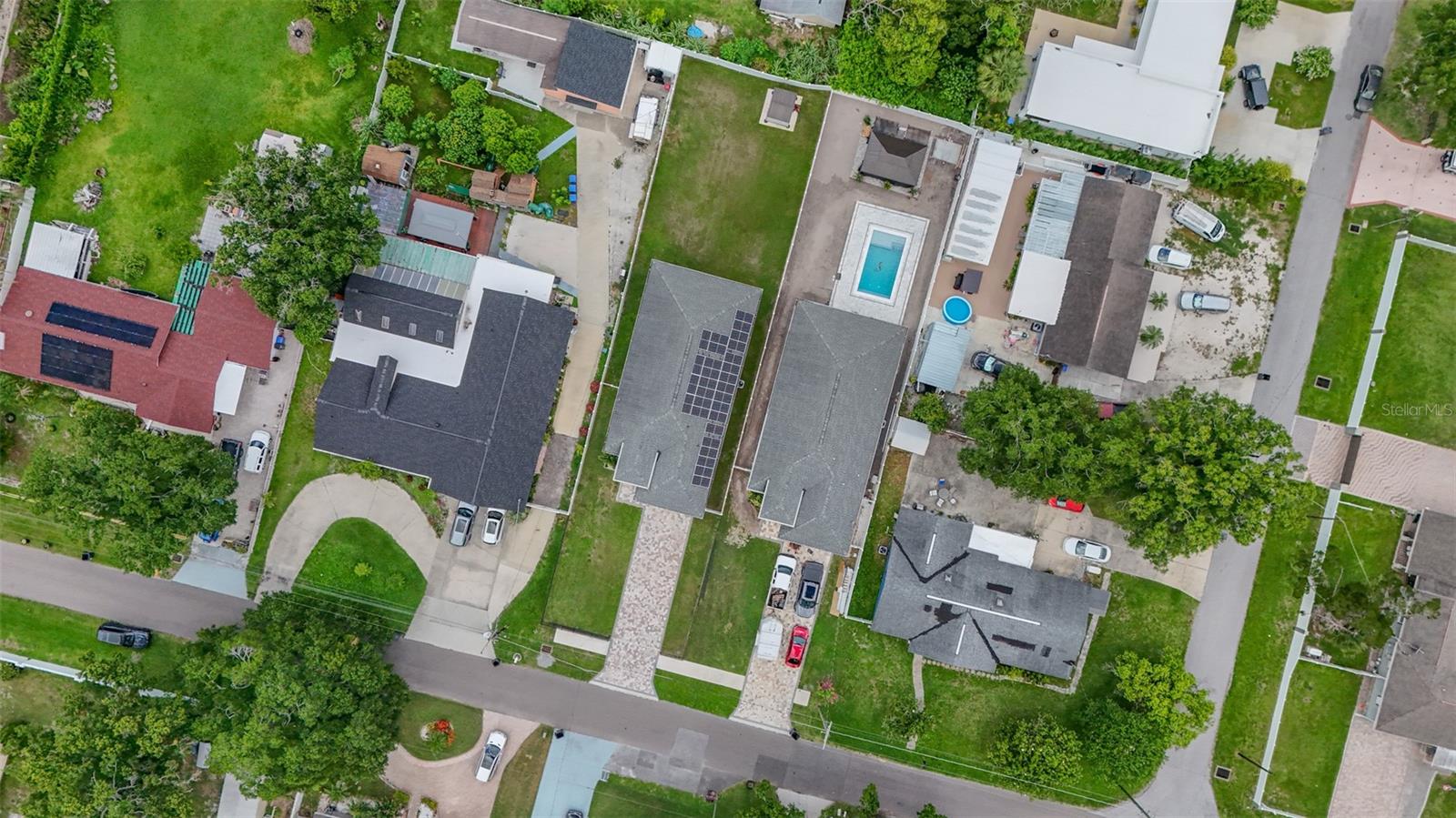 SILVER LAKE ESTATES - Residential