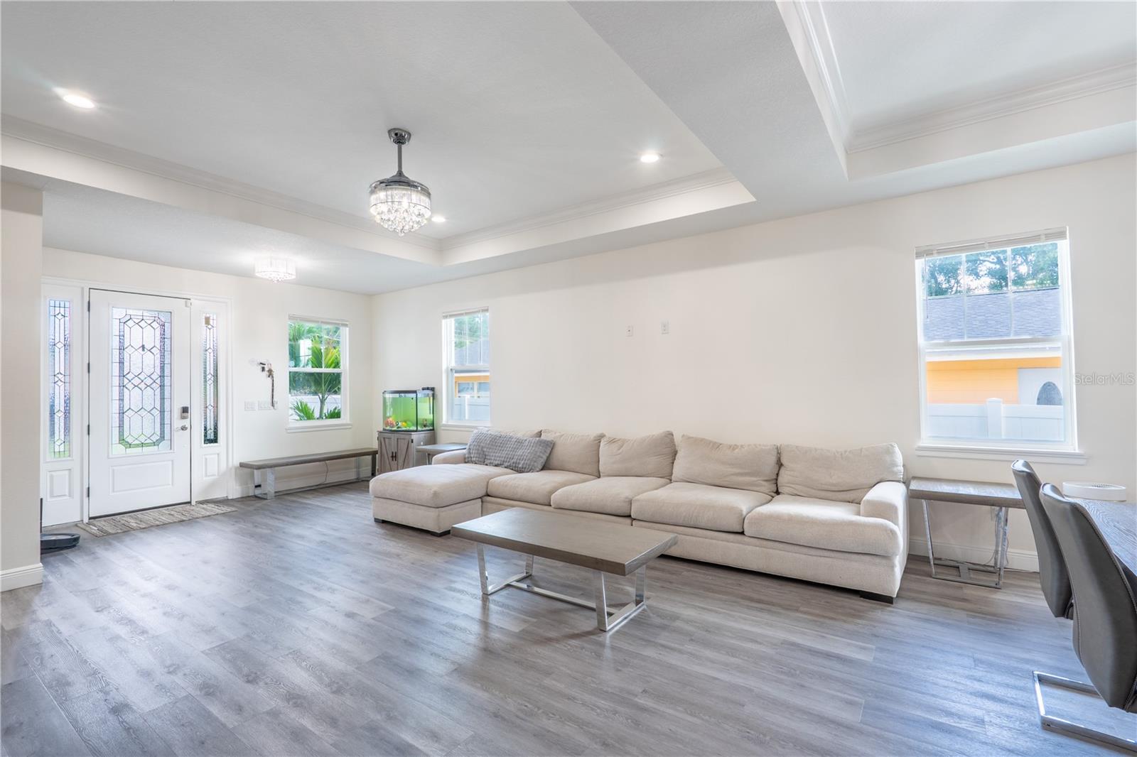 SILVER LAKE ESTATES - Residential