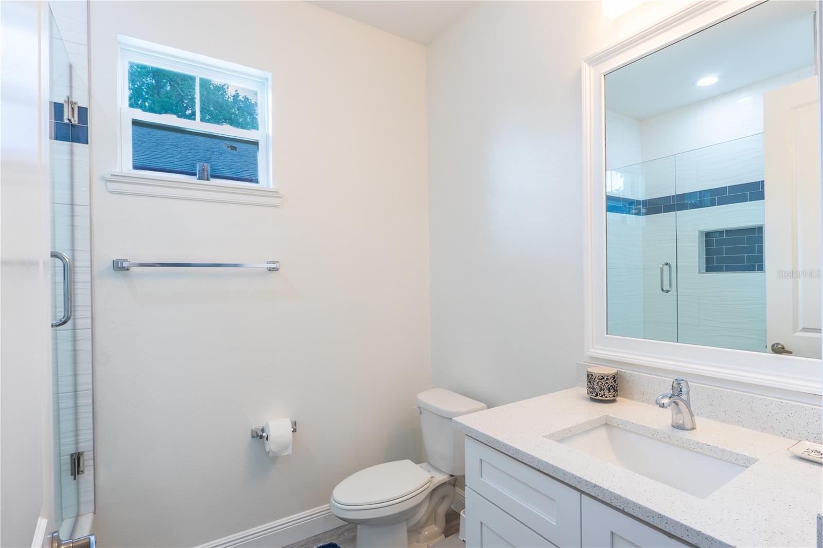 SILVER LAKE ESTATES - Residential