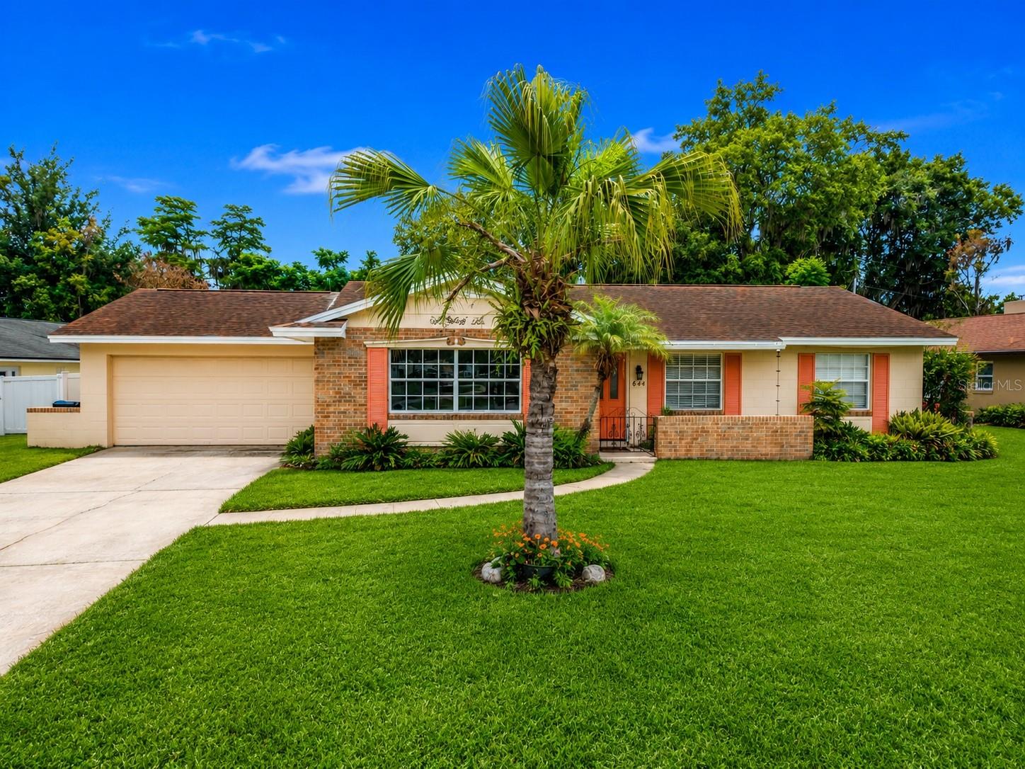GRANADA WOODS - Residential