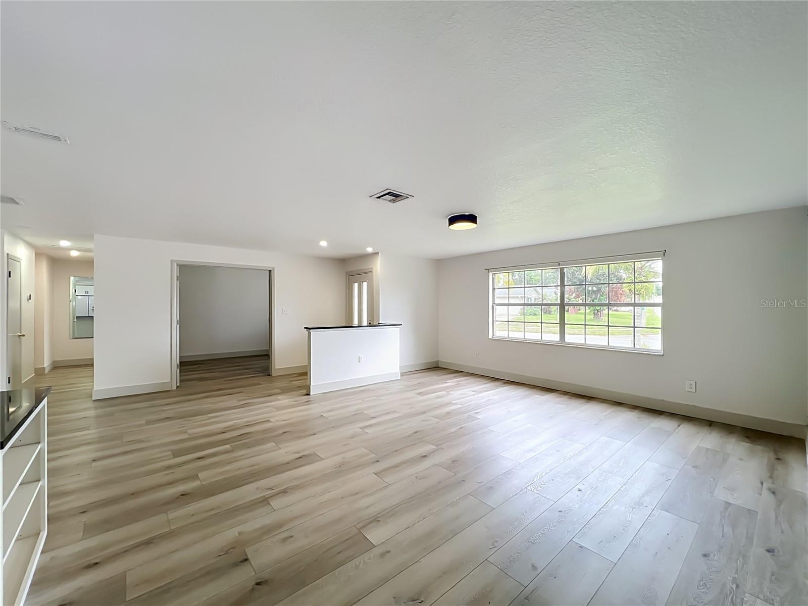 GRANADA WOODS - Residential