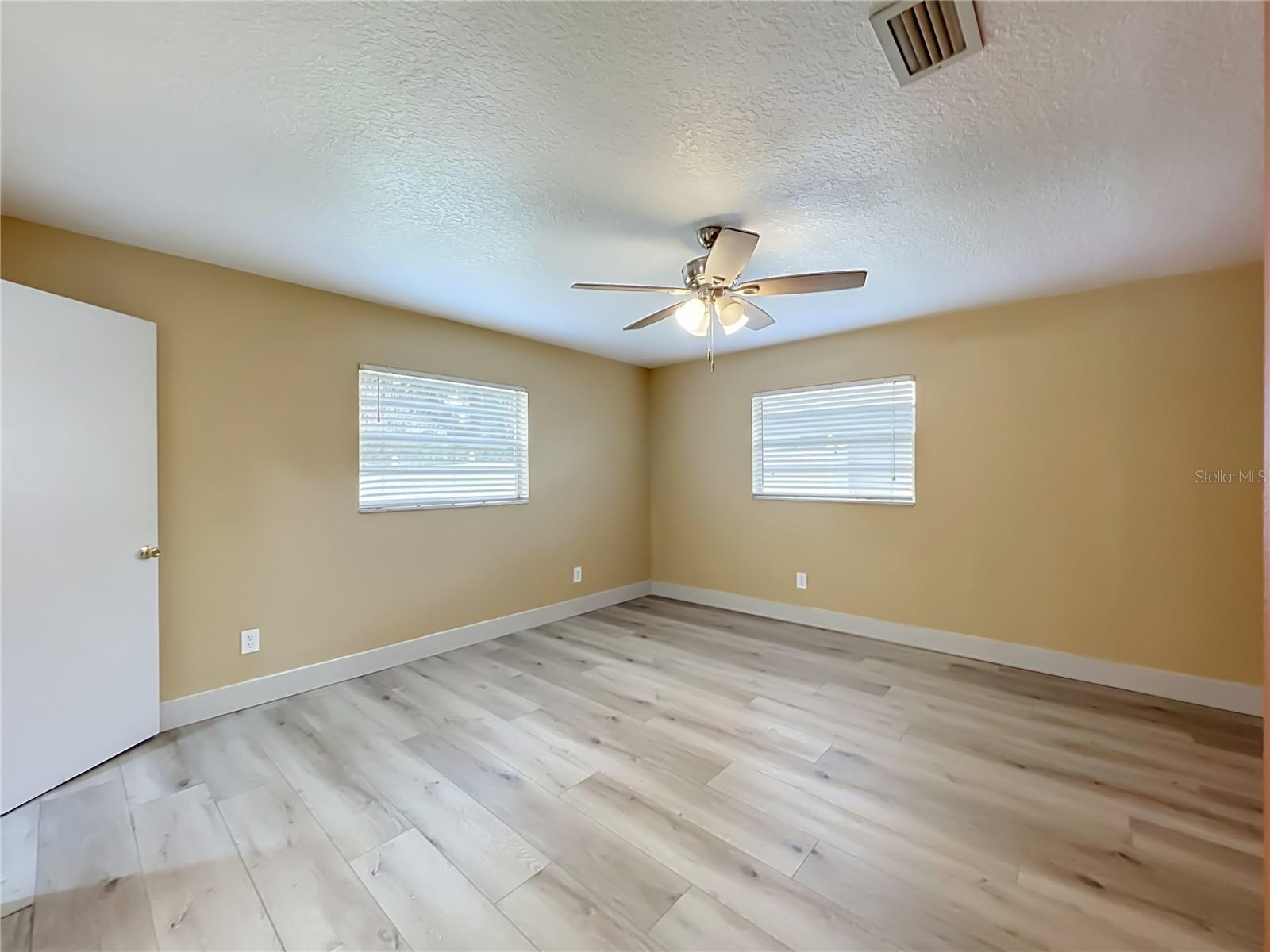GRANADA WOODS - Residential