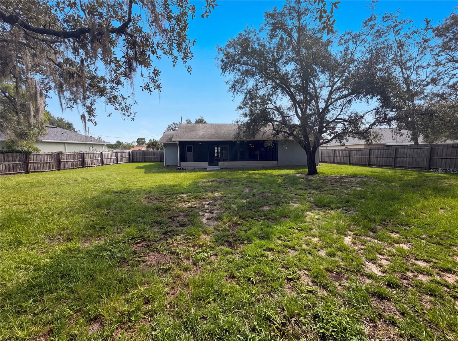 SPRING HILL - Residential