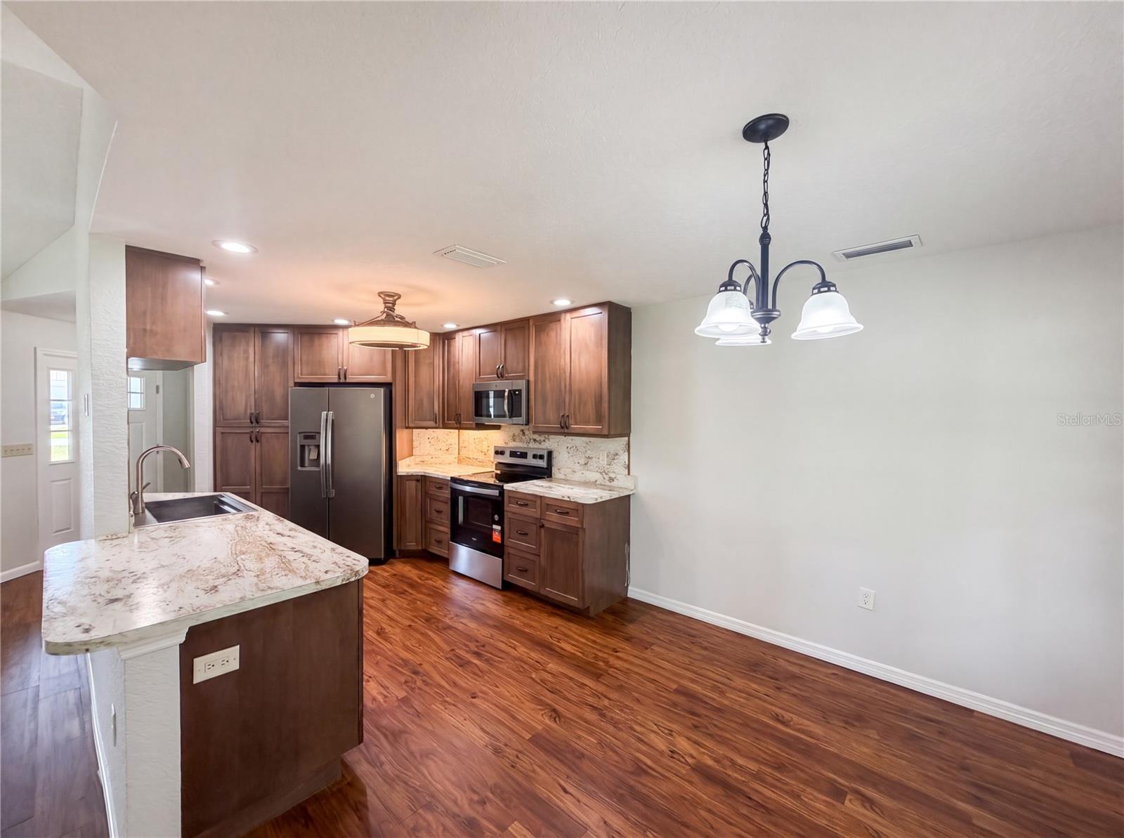 SPRING HILL - Residential