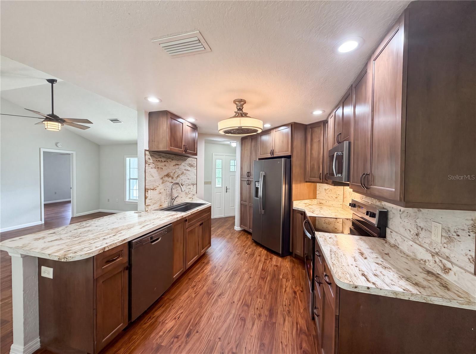SPRING HILL - Residential
