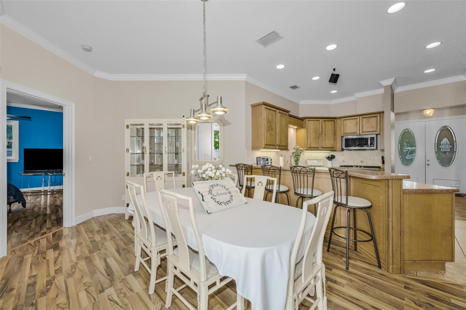 DOUGLAS MANOR ESTATES - Residential