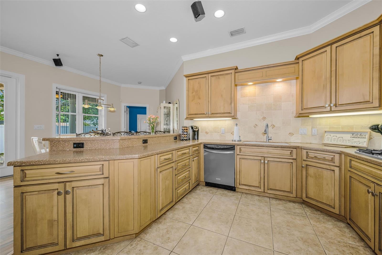 DOUGLAS MANOR ESTATES - Residential
