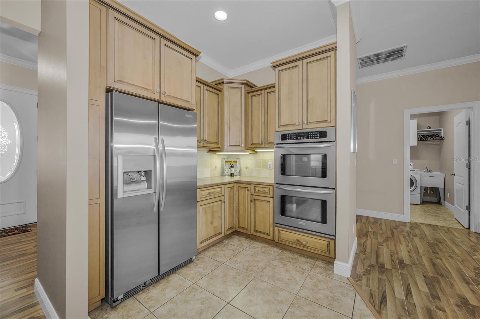 DOUGLAS MANOR ESTATES - Residential